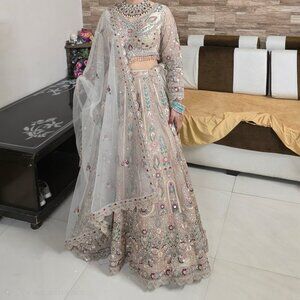Lehenga light grey NEGOTIABLE